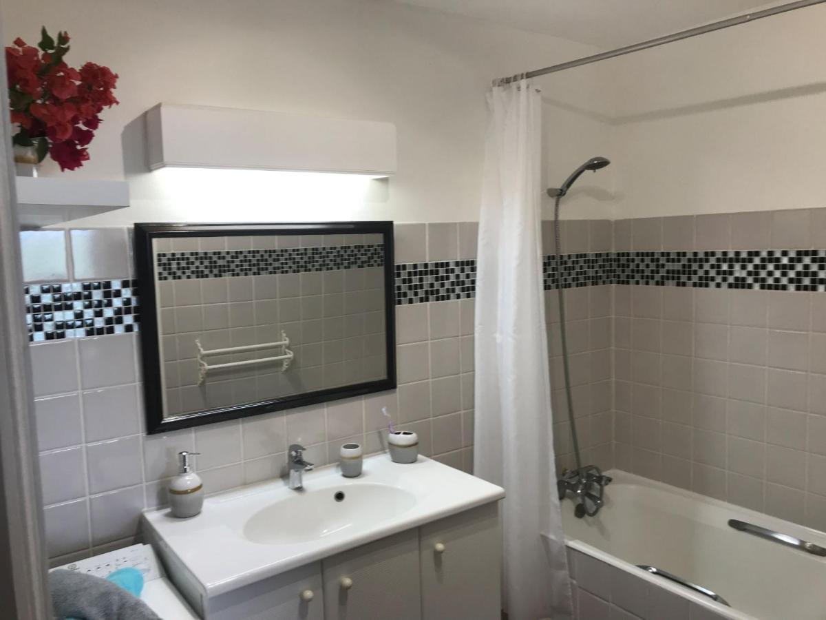 Studio Mojito Vue Mer,Piscine Avec Cuve Eau Et Acces Plage Et Piscine Anse Des Rochers سانت فرانسوا المظهر الخارجي الصورة